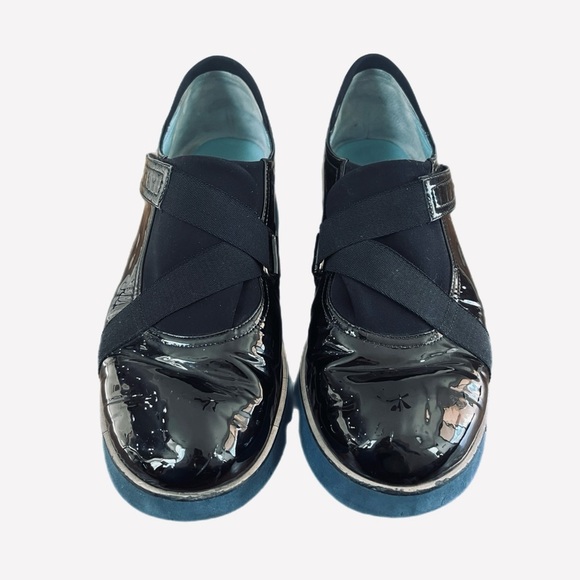 Thierry Rabotin Made in Italy Lena Black Patent Leather with Velcro Strap Size 6 - Picture 4 of 7
